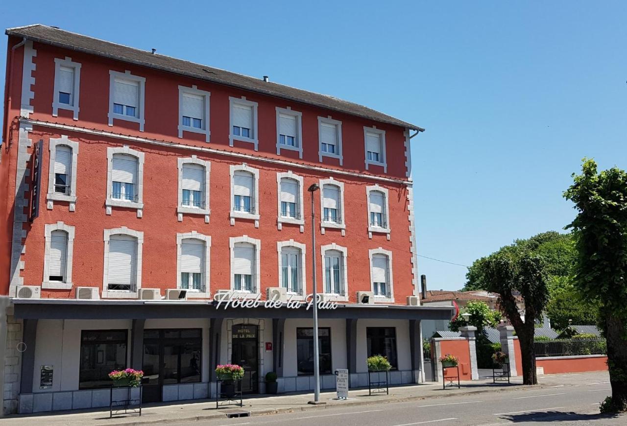 Hotel De La Paix Oloron-Sainte-Marie Exteriör bild